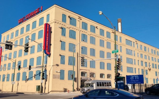 Storage facility on Elston Avenue in Chicago
